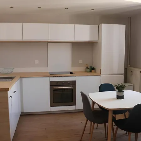 Nancy Ville Apartment